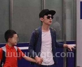 何炅的老婆是谁,何炅的老婆王箐是谁?