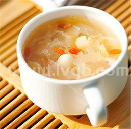 银耳莲子百合银耳莲子百合一次各放多少