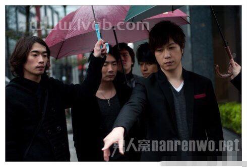 五月天阿信,五月天主唱阿信有黑道背景吗?