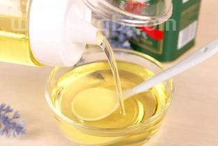 玉米油和花生油炒菜,哪一种更香 (花生油炒菜好吃吗)