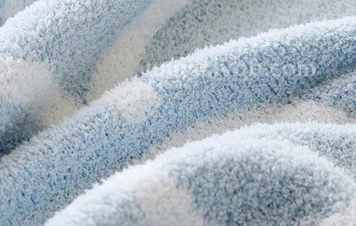 宝宝绒好还是牛奶绒好(婴儿绒面料介绍)