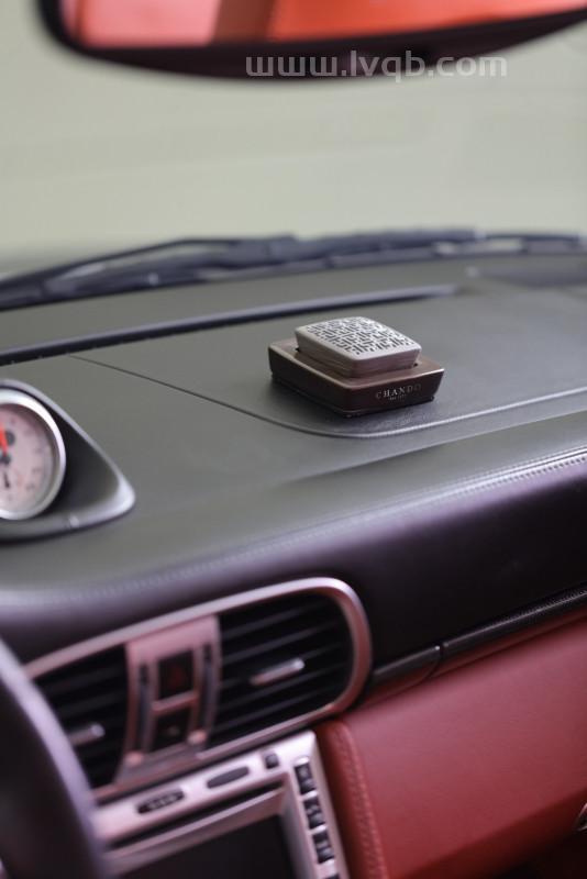 车载香薰怎么用(车载香薰怎么用)