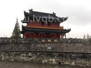 酹江月怎么读 人生如梦,一杯还酹江月 这句话怎么读